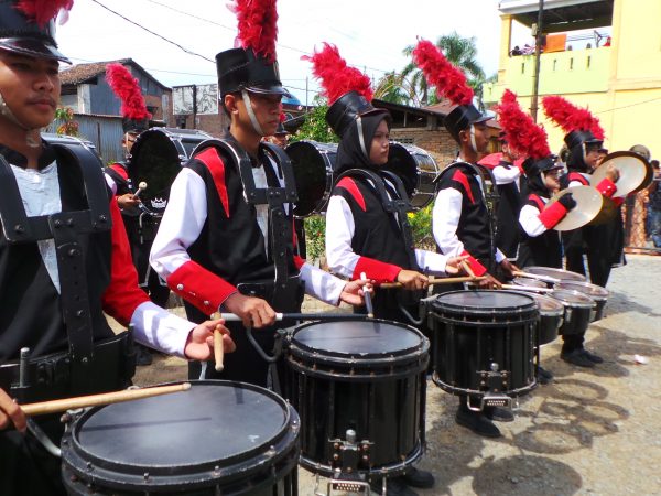 Marching Band Sekolah